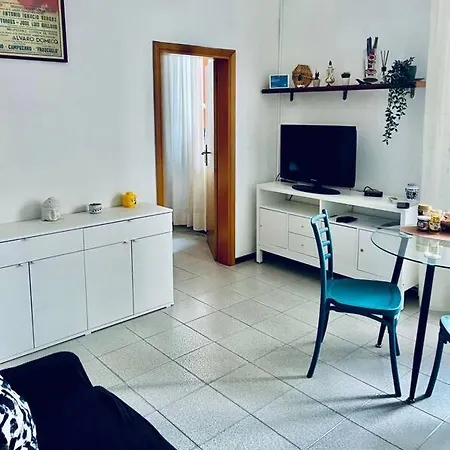 Accogliente Vicino Al Centro E Fiera Apartment